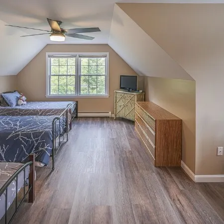 Okemo mountain house with private hot tub