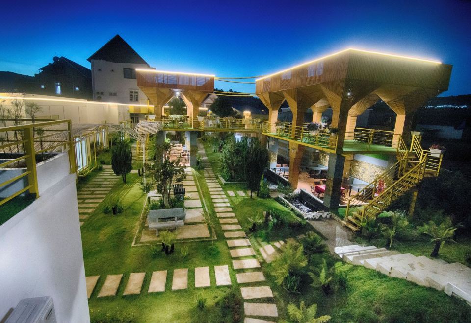hotel overview picture