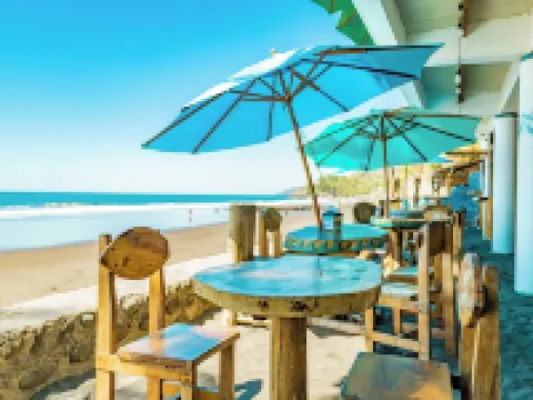 Olas Permanentes El Zonte Hotels in El Zonte