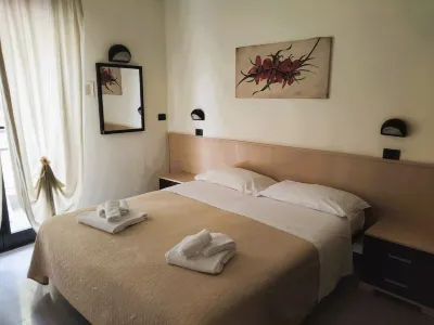 Hotel Garisenda Отели в г. 