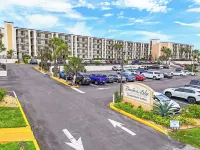 Beacher's Lodge - parking