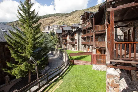 Tarter Mountain Suites