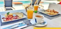 Mullet Bay Suites - Your Luxury Stay Awaits Hotels in Lowlands