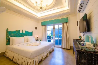 Casa Comfort Hotels in Vagator Beach