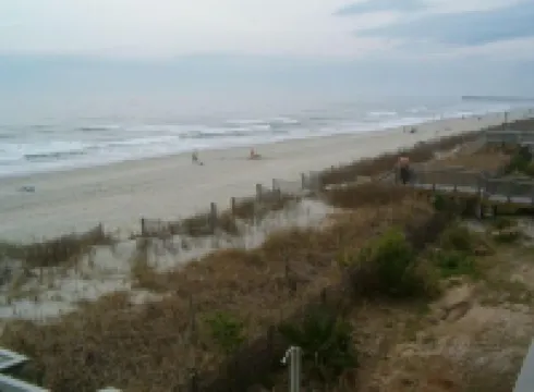 Vacation at a Cozy Oceanfront Beach Getaway