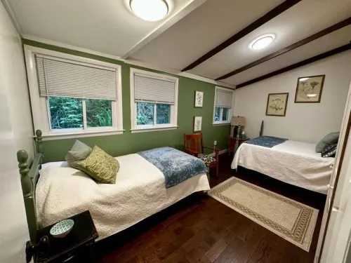 Nature's Grove Cabin