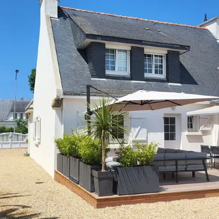 Charming neo-Breton house 2 steps from the sea Parking Wifi fenced garden