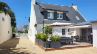 Charming neo-Breton house 2 steps from the sea Parking Wifi fenced garden
