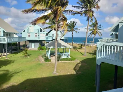 Enjoy A Lovely Ocean View From Patio Of This Sealofts Unit فنادق في 