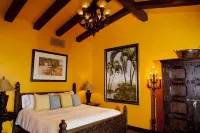The most Romantic Beachfront Villa with stunning ocean view on  Palmilla Beach