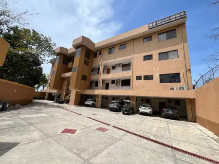 Two Bedroom Condo with Breathtaking Ocean View