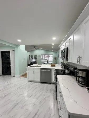 Renovated Water front home near the highway. Access to Lake&beach available