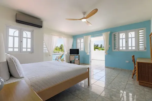 Welcome to Tortuga Tranquila! Your spacious 5-bedroom Beach Villa awaits!
