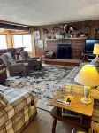 Sportsman’s Dream on Round Lake! Lookout cabin-Minnesota Northwoods-Sleeps 8