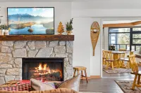 Largest Mountain Facing Property in famous Carleton Lodge - 4 bedrooms!