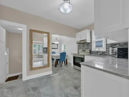 Luxury Escape for Professionals with high speed WiFi.