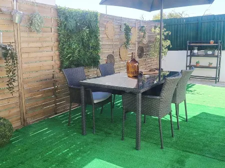 Very cozy villa, close to the river and beaches. Отели в г. Parchal