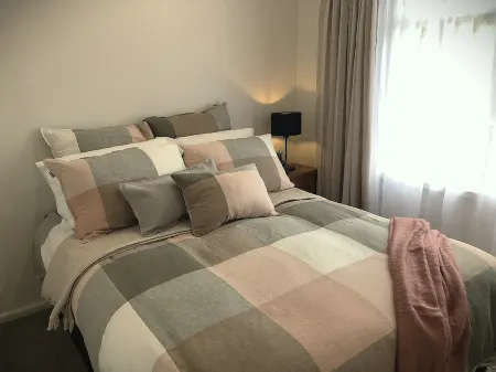 Under The Elms Отели в г. Хейстингс