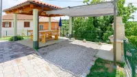 Villa Nicolara - Three Bedroom Villa with Pool