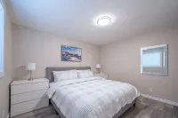 Completely Renovated Home in Parry Sound,with Full Kitchen, Laundry & Gazebo!