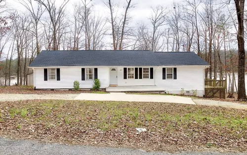 The Cheda Hideaway - The Best Summer Fun on Hartwell!