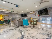 Retreat in Clear Lake, Iowa - GARAGE HANGOUT - Half block from Lake! Hotéis em Clear Lake