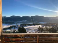 T2 Cabin 35 m² 4 to 6 People Very Pleasant, Incredible View of the Lake, Classified  .