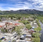 Downtown Western Oasis - Walking Distance To Everything! OLD TOWN RESIDENCES!! Hotels in Routt County