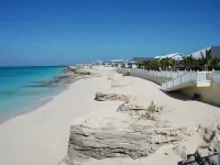 "Beachside Retreat" 2 Bedroom / 2 Bath