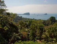 Balinese Inspired Villa w/Panoramic Views & Pool. A/C in All Bedrooms