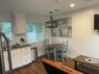 Farmhouse Near Disneyland and Old Town