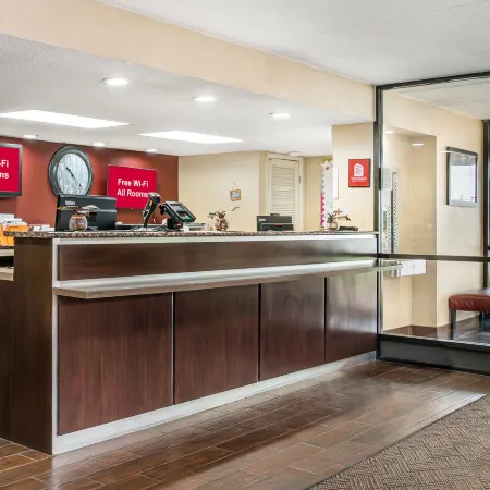 Red Roof Inn Detroit Metro Airport - Taylor Отели в г. Тейлор