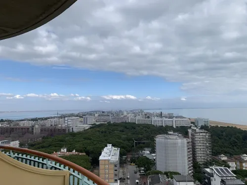 Sea view apartment - 5 minutes from the beach!