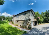 Mountaintop Property on 8 acres