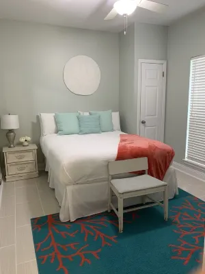 Nantucket Cottage #11B - Downstairs Cottage