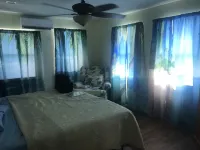 全新房源海螺天堂運河畔四卧室度假屋（配有碼頭） 酒店