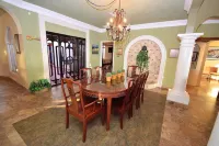 Luxurious Beachfront house on the water, Private Jacuzzi, Sauna, Grill, Firepit