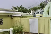 Scenic Island Escape w/ Free SUV, Ocean Views, A/C – Sleeps 5
