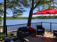 Moira Lake - Lake Front Family Cottage - All Season Oasis