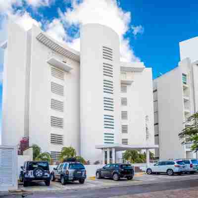 Gorgeous Condo, Amazing Oceanfront views , Great Snorkeling out-front! Hotel Exterior