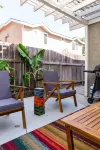 3 Bd House Near Disney/Knotts/Convention Ctr~Sleeps 10!~King Beds!