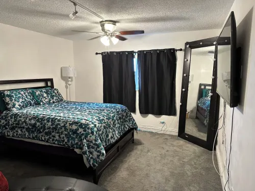 "Seaside Chic: Near Aventura Mall"