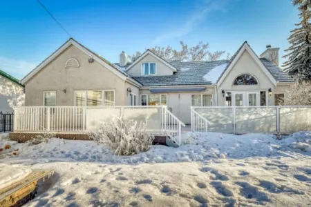 First Place-Family Corporate Social GatheringsHome Away from Home Отели в г. Стратмор