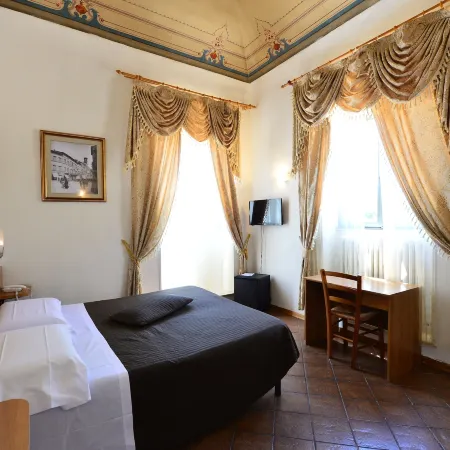 Hotel Iris