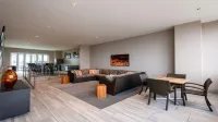 CozySuites Two Condos with Sky Pool in Dallas