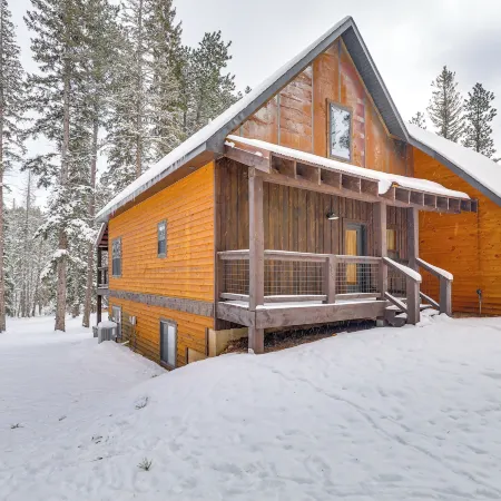 Hot Tub & Trail Access: Black Hills, Rally Stay!