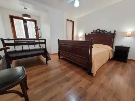 Pousada Valparaiso Отели рядом с достопримечательностью «Императорский музей в Петрополисе»