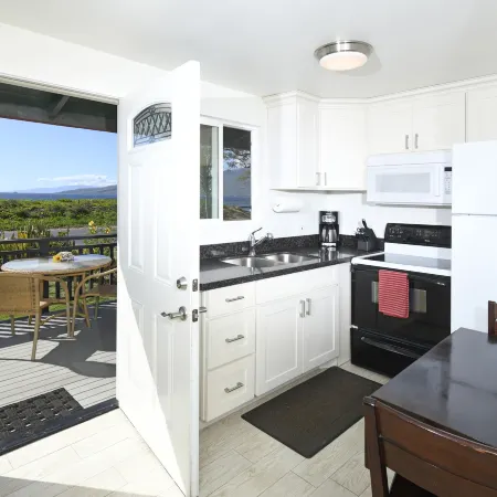 Nona Lani Cottages