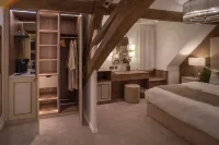 Castle Hotel & Apartments فنادق في لينكولين