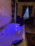 Kale House Nar - Bathtub